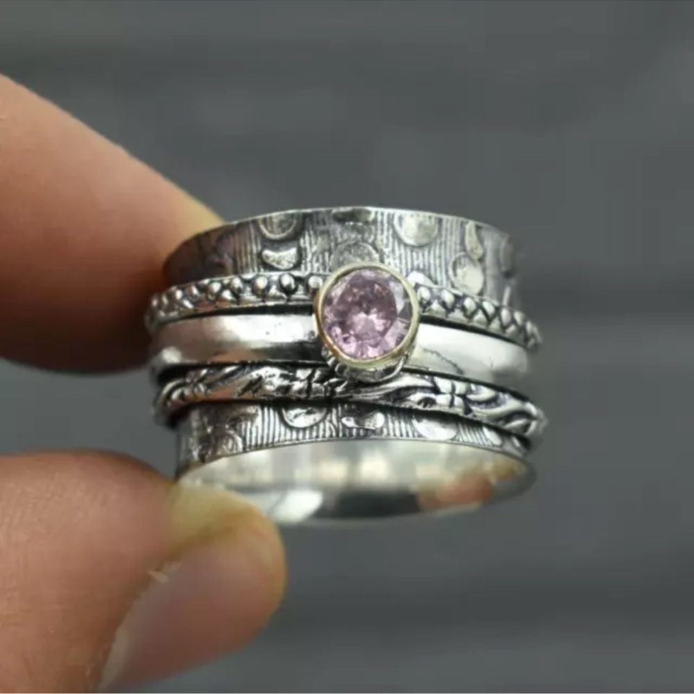 BNWT- Natural Pink Kunzite With 925 S/S Spinner Ring